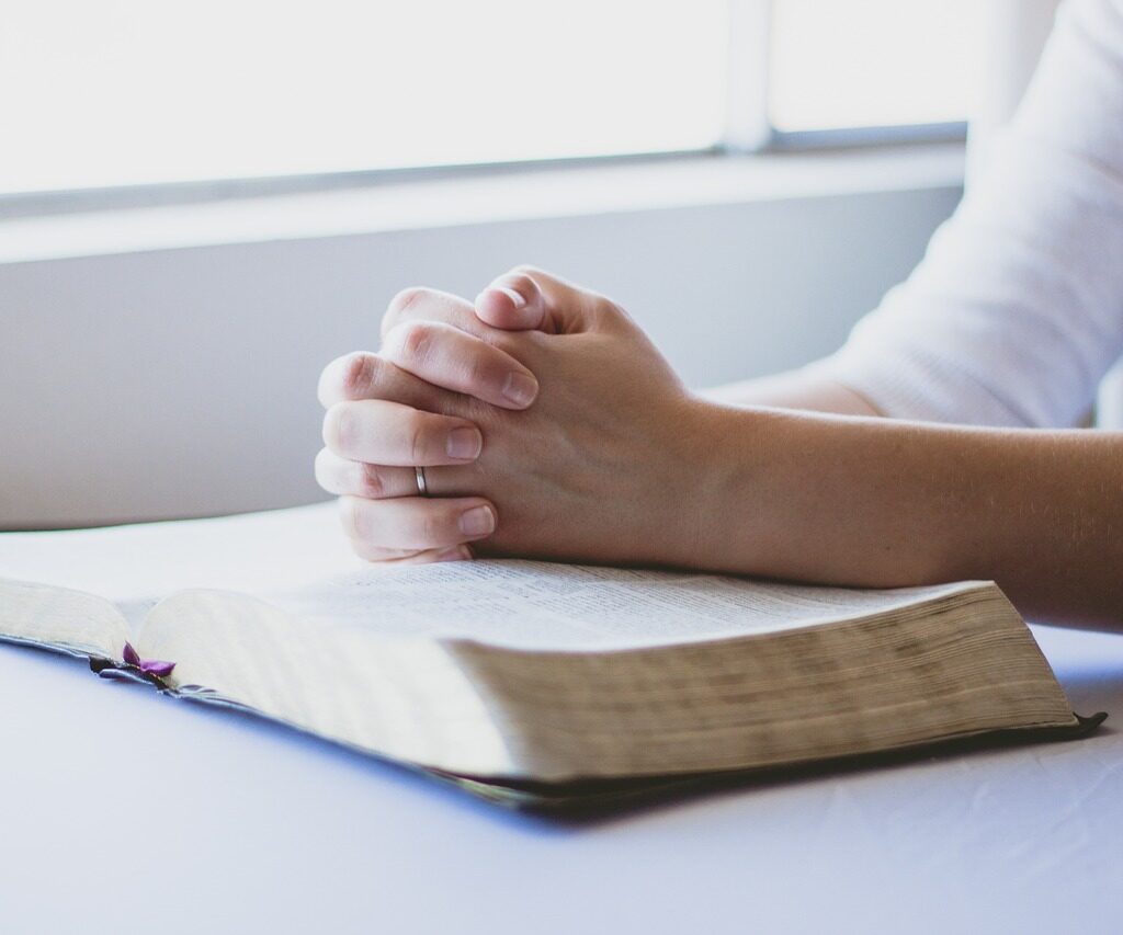 prayer, bible, christian-1308663.jpg
